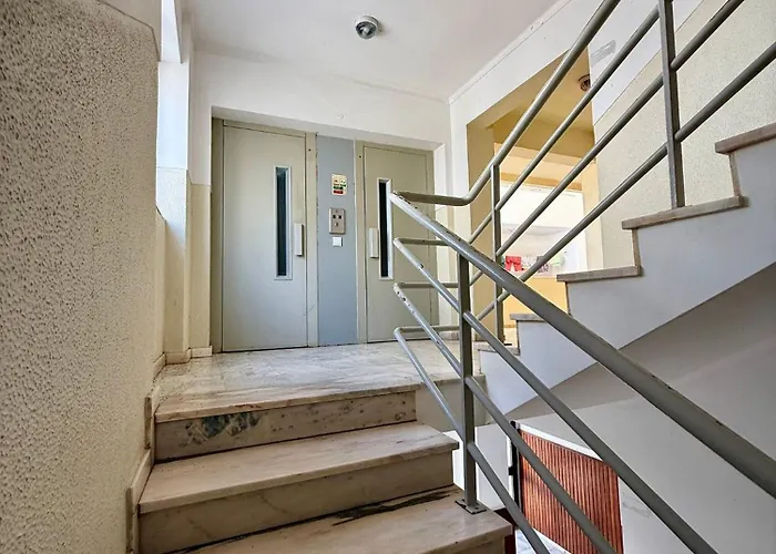 Espadarte Balcony Flat דירה קווארטיירה